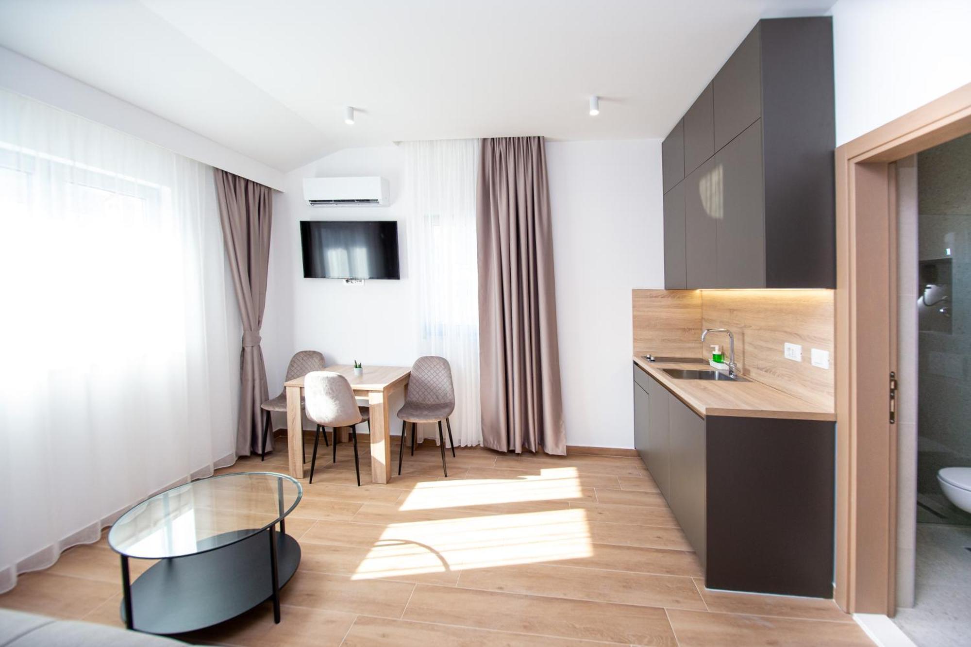Apartments Sirena - Modern Stay With Free Parking Budva Exterior photo