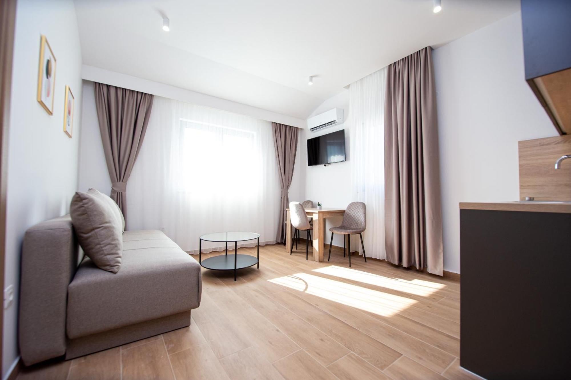 Apartments Sirena - Modern Stay With Free Parking Budva Exterior photo