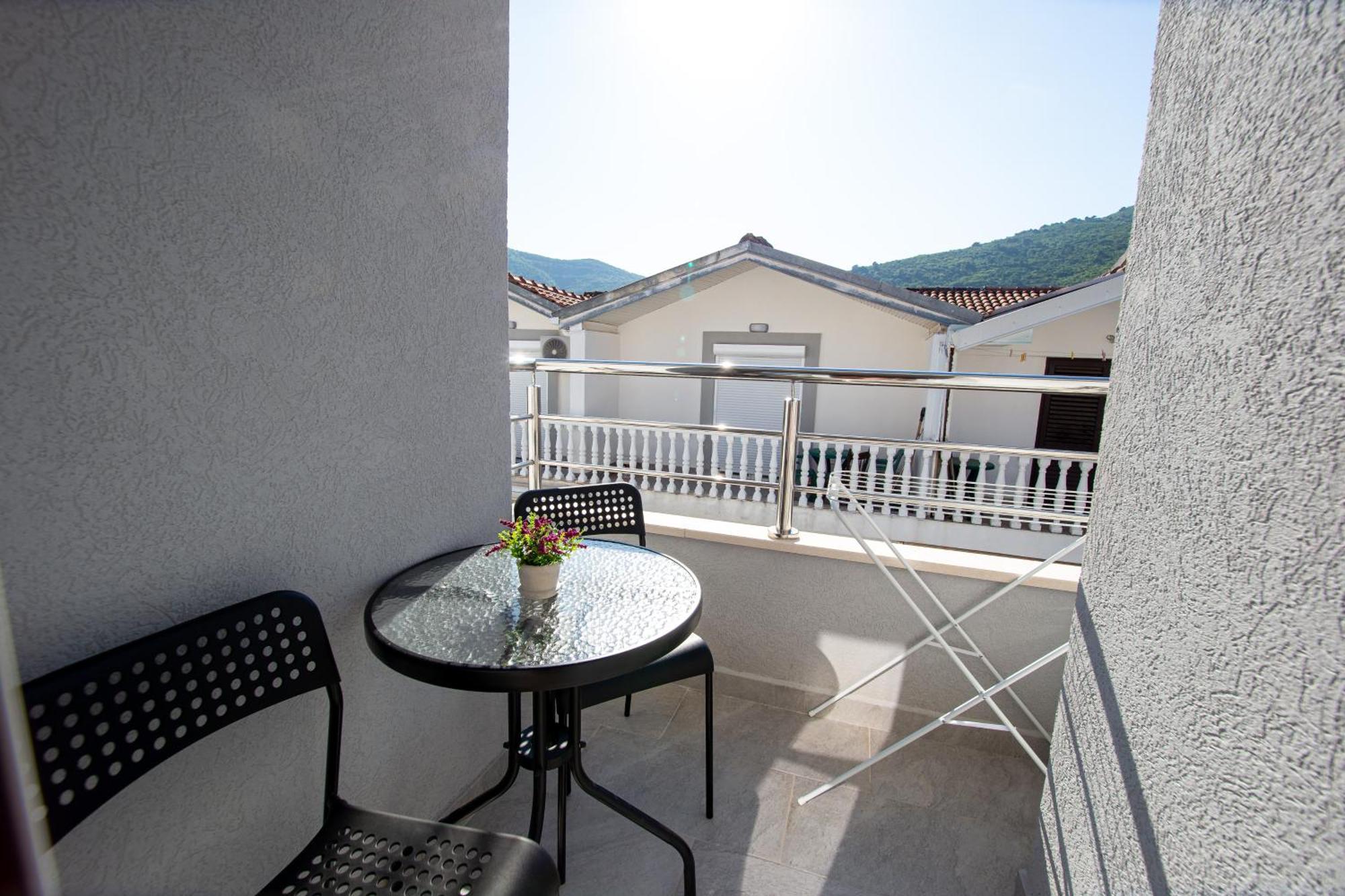 Apartments Sirena - Modern Stay With Free Parking Budva Exterior photo