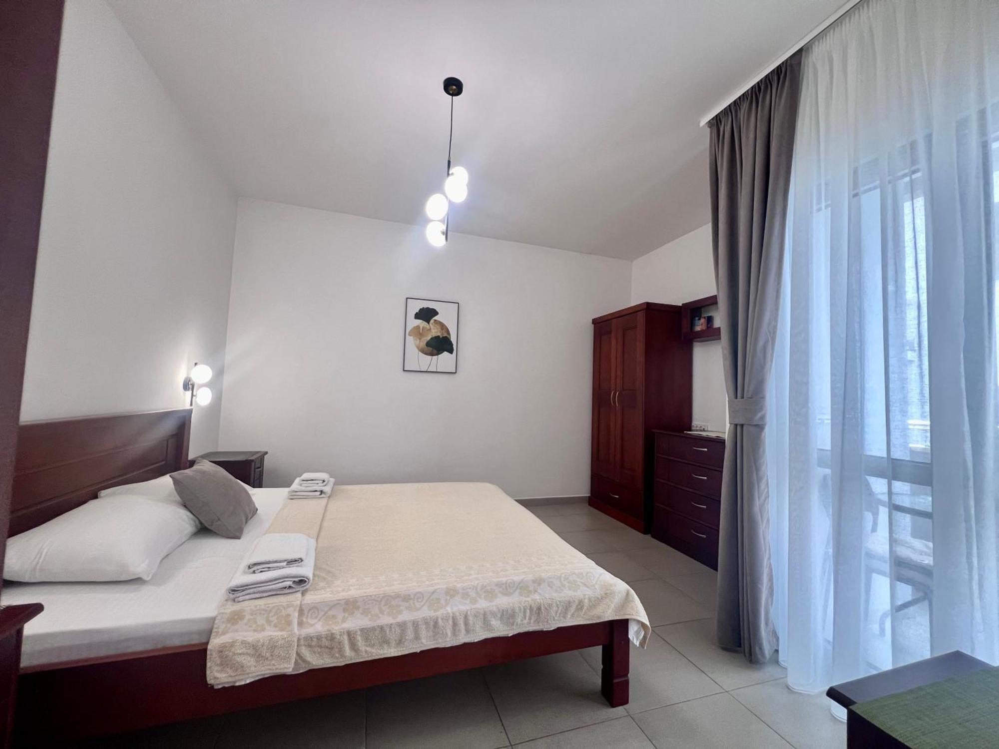 Apartments Sirena - Modern Stay With Free Parking Budva Room photo